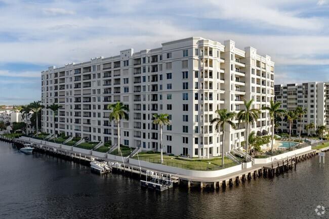 2880 NE 14th Street Causeway 710, Pompano Beach, Florida 33062, Stati Uniti