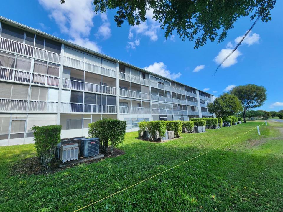 13550 SW 6th Court 306a, Pembroke Pines, Floride 33027, États-Unis