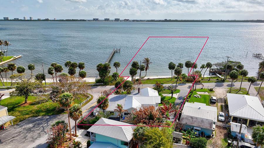 4490 NE Indian River Drive, Jensen Beach, פלורידה 34957, ארצות הברית של אמריקה