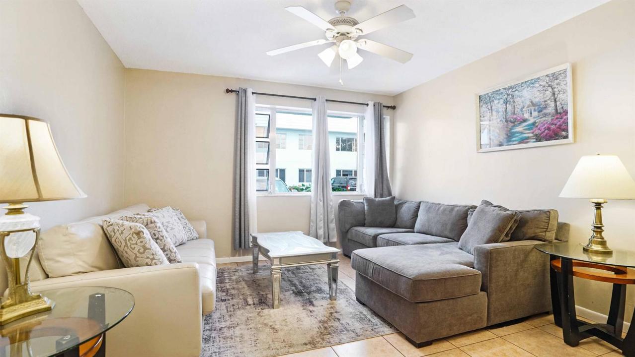 412 S Cypress Road 205, Pompano Beach, Florida 33060, Stati Uniti
