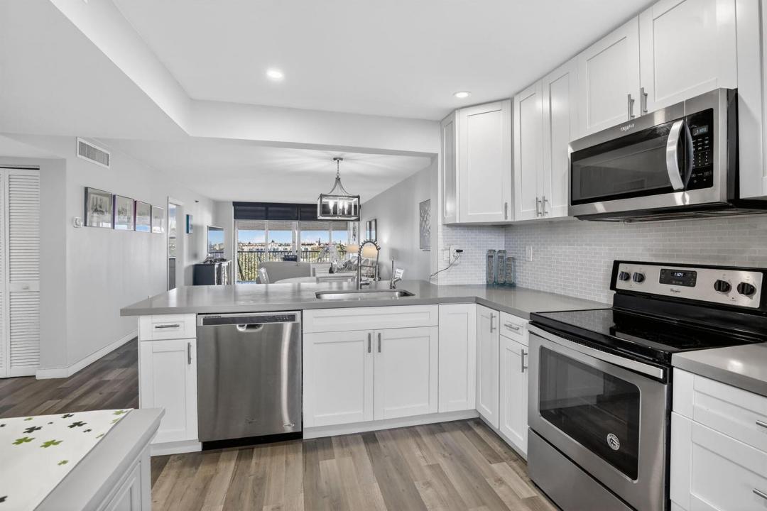 3910 Inverrary Boulevard 802-b, Lauderhill, Floride 33319, États-Unis