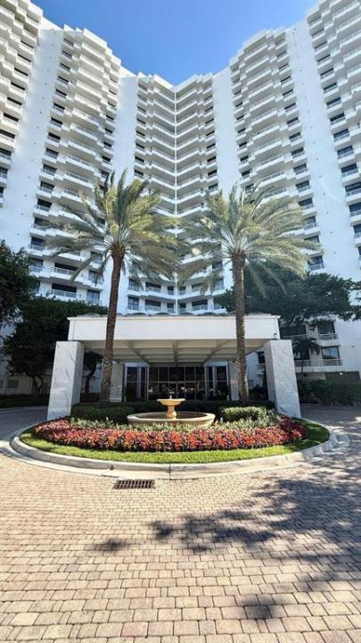 3300 NE 192 Street 1901, Aventura, Floride 33180, États-Unis