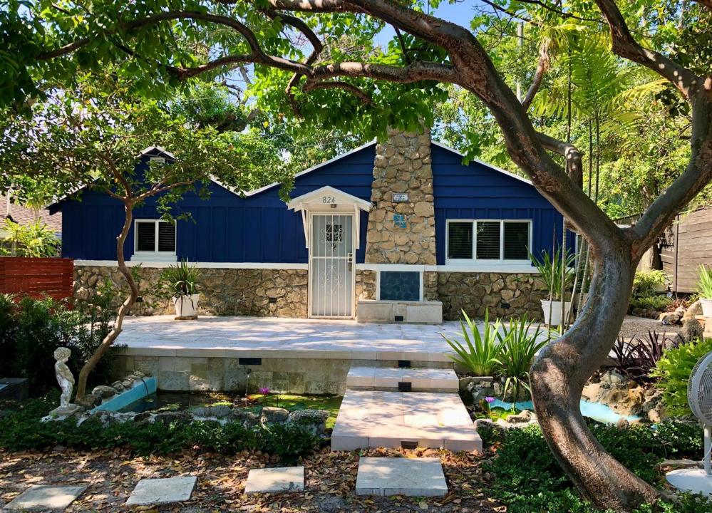824 35th Street, West Palm Beach, Florida 33407, USA