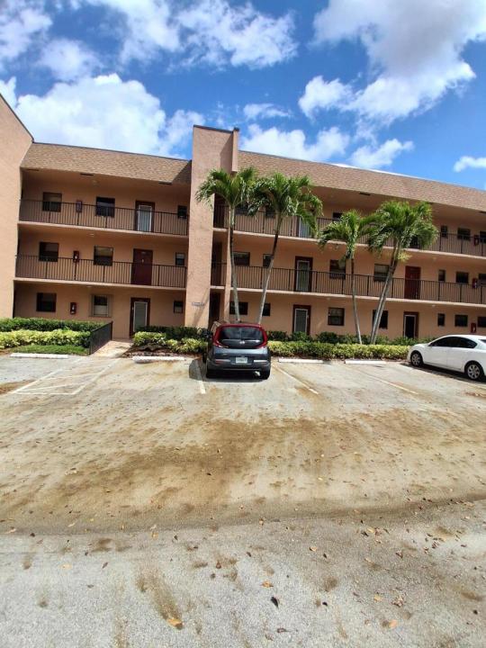 10303 Sunrise Lakes Boulevard 103, Sunrise, فلوريدا 33322, الولايات المتحدة