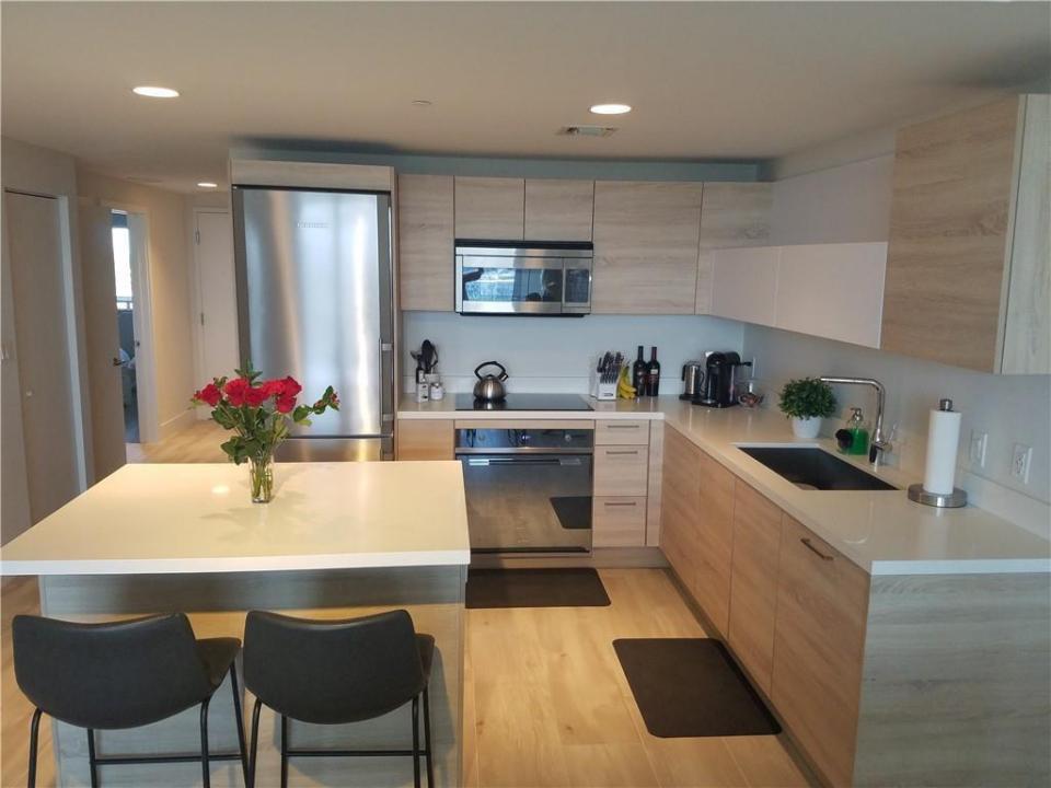 16385 Biscayne Boulevard 1018, North Miami Beach, Floride 33160, États-Unis