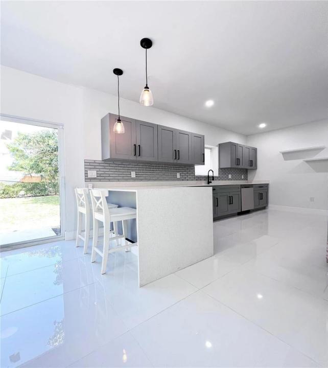 730 Alabama Avenue, Fort Lauderdale, Florida 33312, USA
