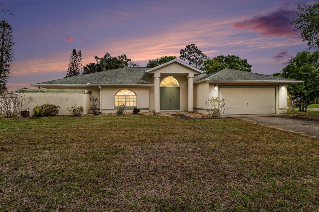 875 Gabriel NE Avenue, Palm Bay, Florida 32907, USA