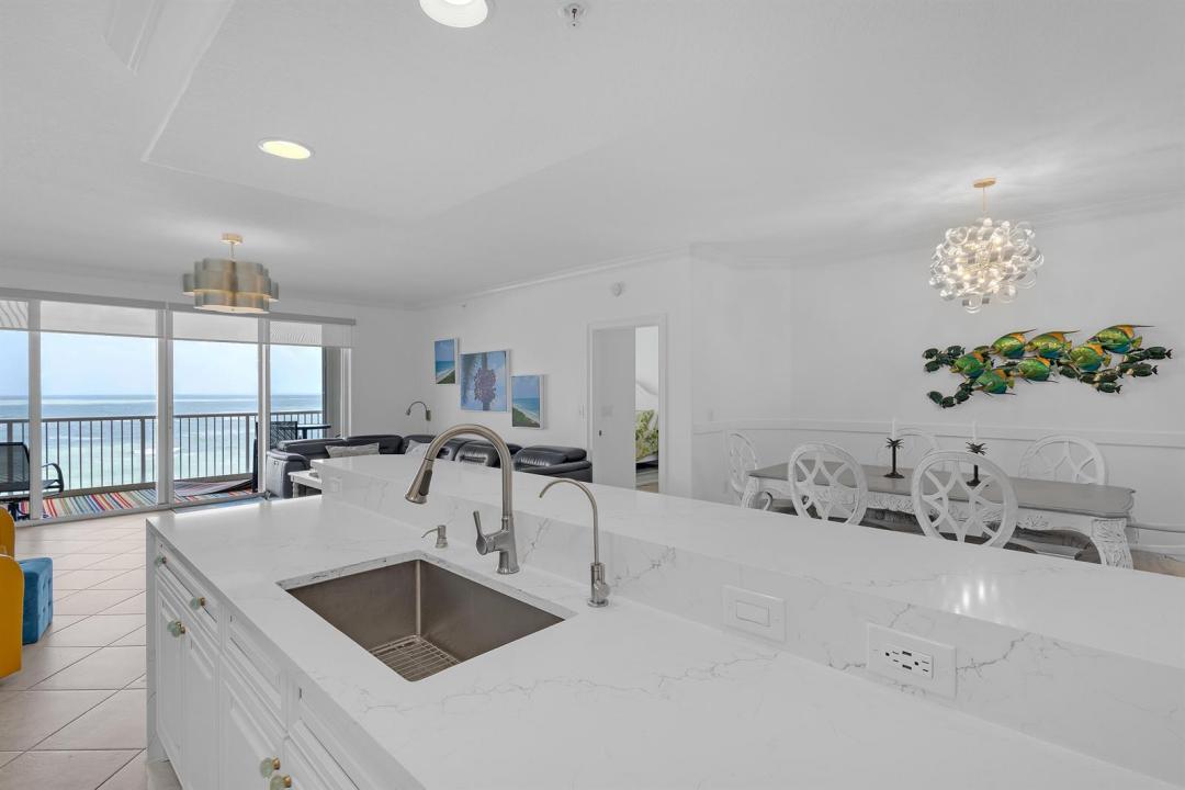 4160 N Highway A1a 902, Hutchinson Island, Florida 34949, Estados Unidos