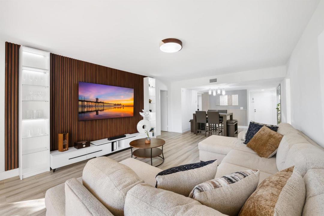 491 Racquet Club Road Unit 106, Weston, Floride 33326, États-Unis