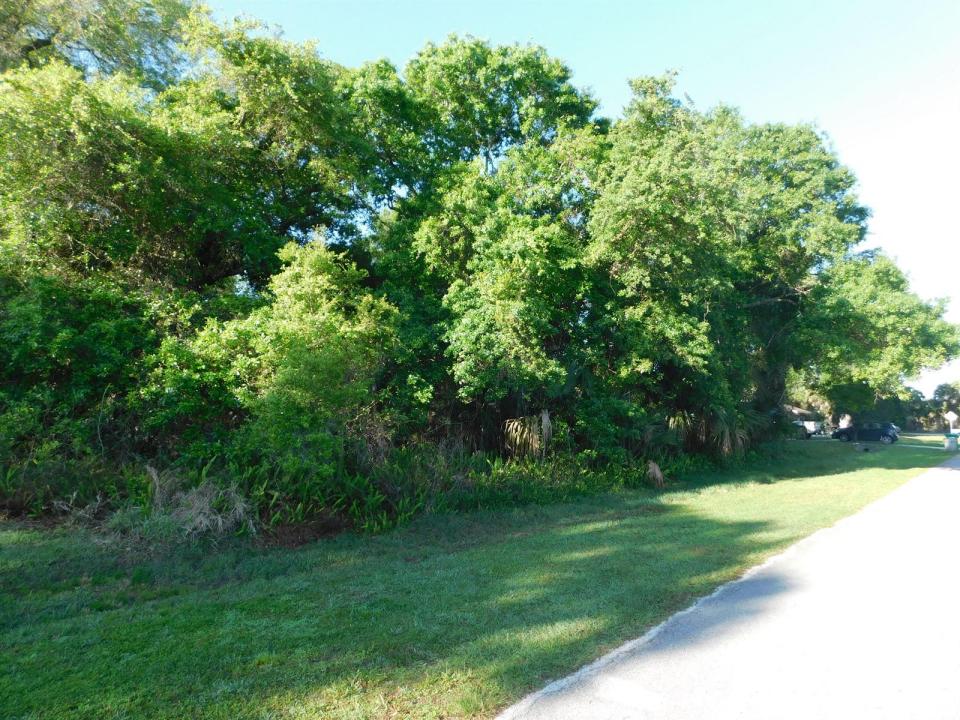 8401 Kenwood Road, Fort Pierce, Florida 34951, Stati Uniti
