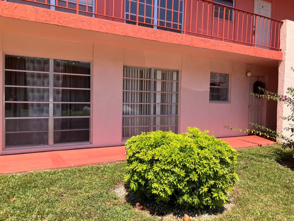 17 Golfs Edge D, West Palm Beach, Floryda 33417, USA