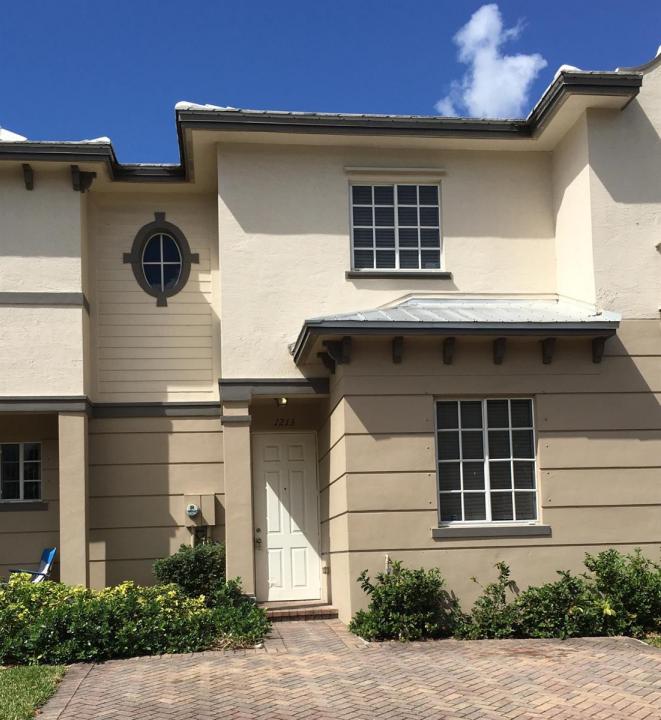 1213 Abaco Lane, Riviera Beach, Floride 33404, États-Unis