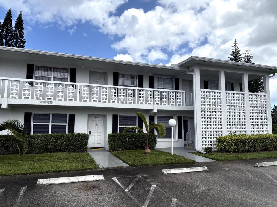 2825 SW 13th Street 204, Delray Beach, Florida 33445, USA