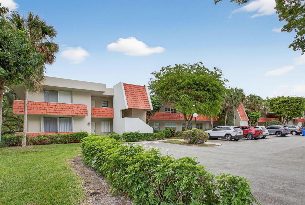 800 Cypress Boulevard 204a, Pompano Beach, Florida 33069, USA