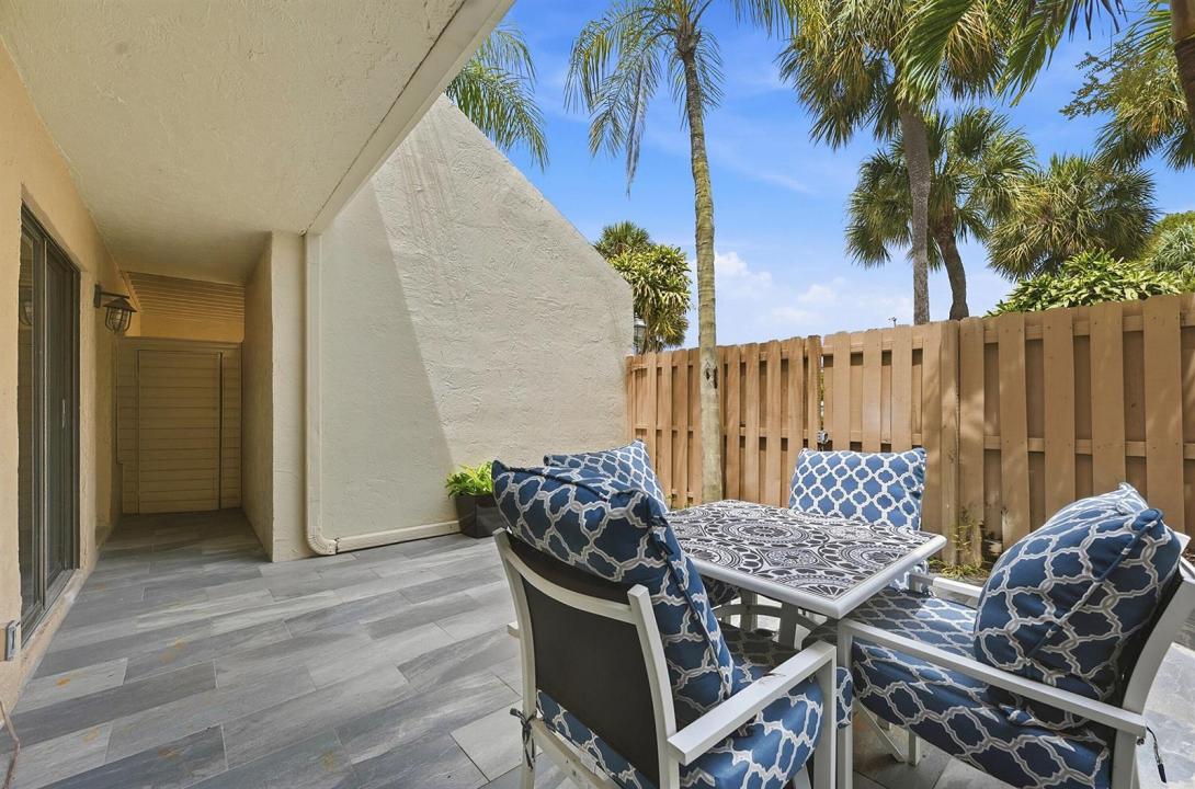 602 Executive Center Drive Unit 105, West Palm Beach, Floride 33401, États-Unis