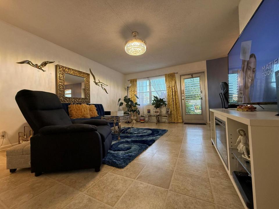 81 Camden Drive D, West Palm Beach, Floride 33417, États-Unis