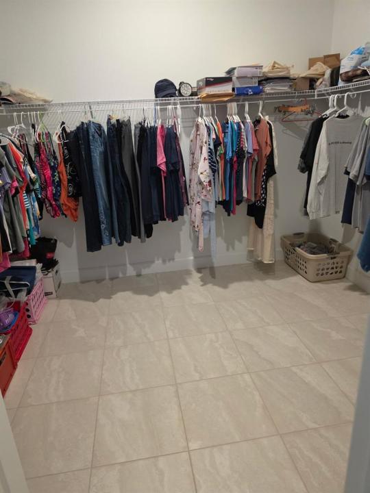 9876 SW Santini Road, Port St. Lucie, Floride 34987, États-Unis