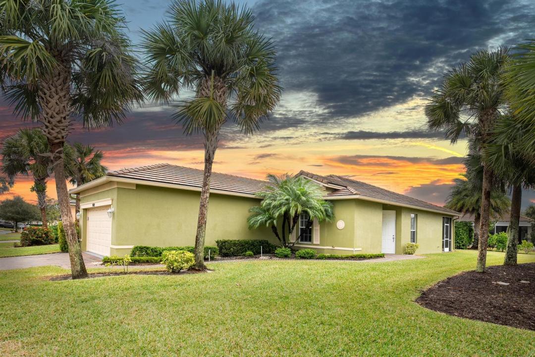 9692 SW Lindale Trace Boulevard, Port St. Lucie, Floride 34987, États-Unis