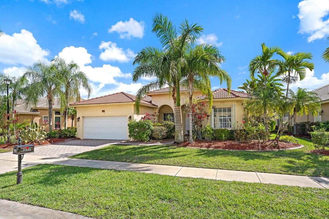9531 Lantern Bay Circle, West Palm Beach, Florida 33411, USA
