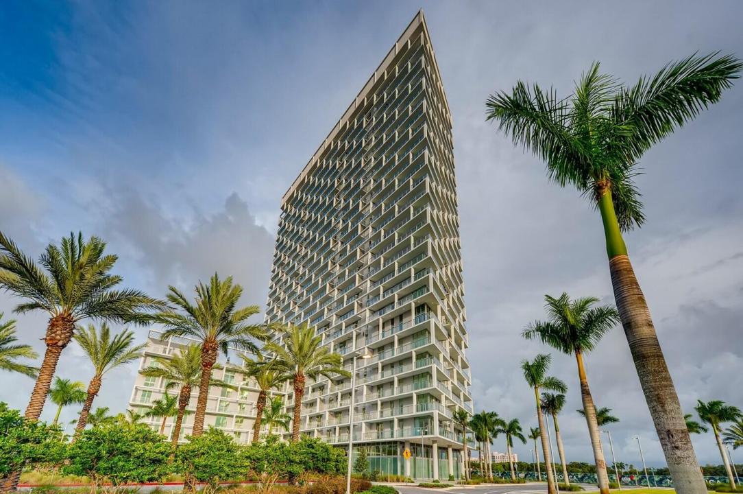 2000 Metropica Way 2107, Sunrise, Floride 33323, États-Unis