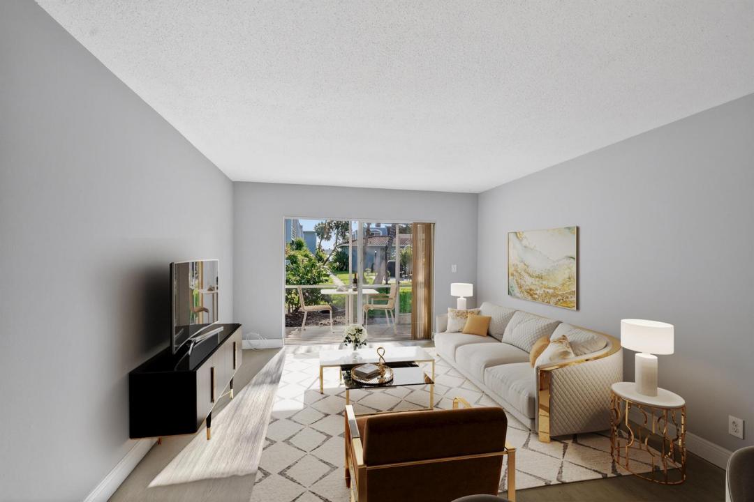 1432 S Lakeside Drive 4, Florida 33460, Stati Uniti
