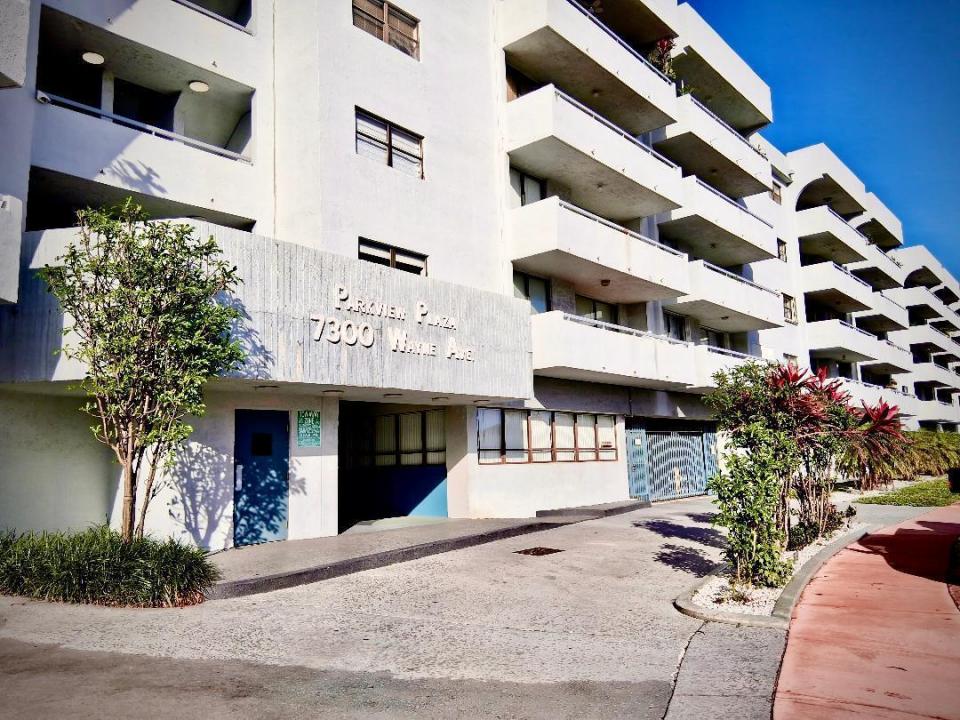 7300 Wayne Avenue 213, Miami Beach, Floride 33141, États-Unis