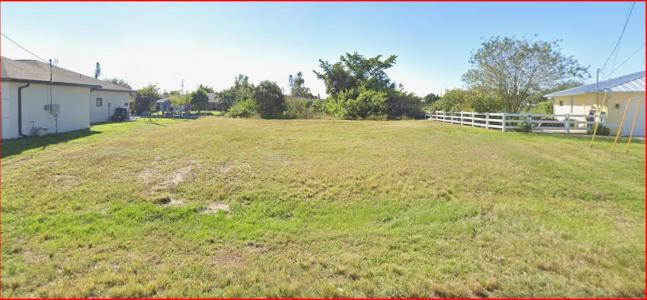 2106 NE 2nd Street, Cape Coral, Florida 33909