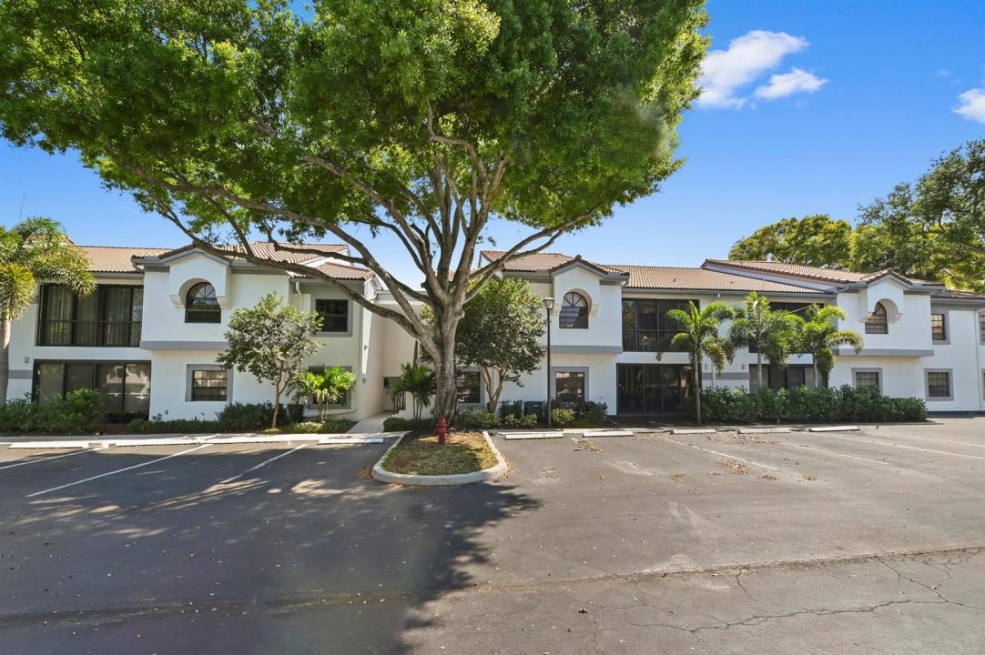 5450 Verona Drive O, Boynton Beach, Florida 33437, USA