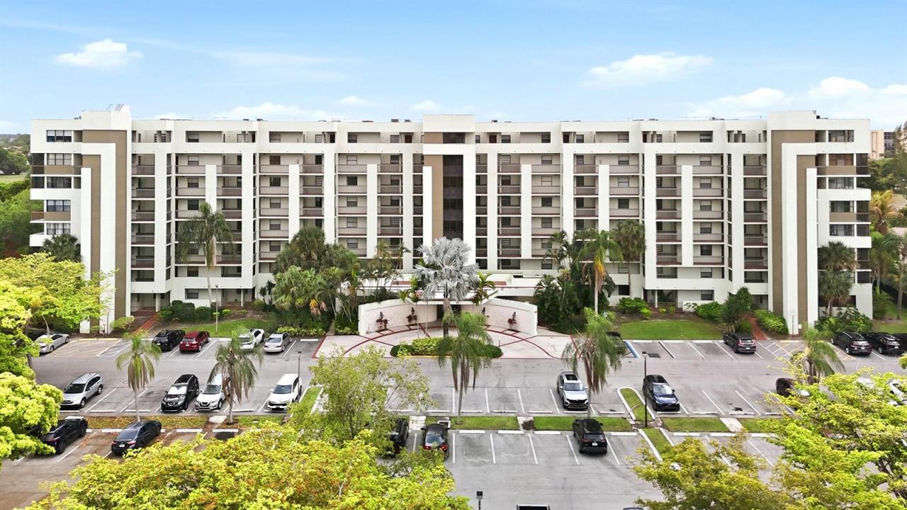 7050 NW 44th Street 705, Lauderhill, Floride 33319, États-Unis