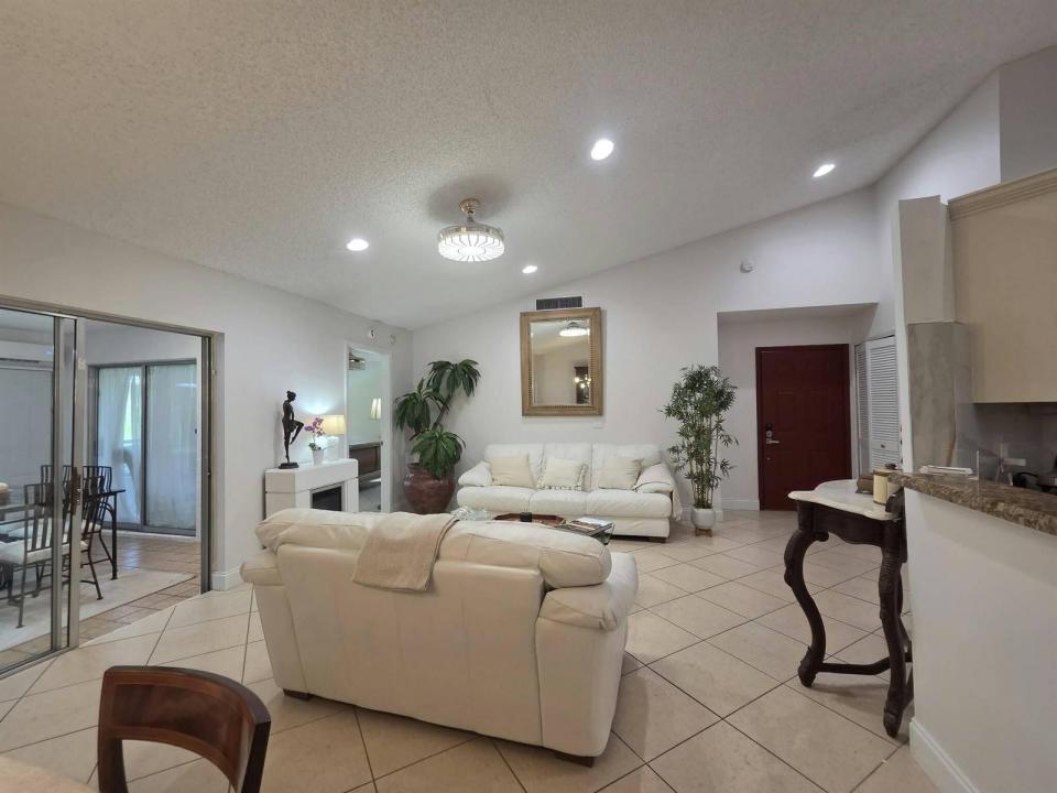 115 Ramblewood Circle, Royal Palm Beach, Florida 33411, Stati Uniti