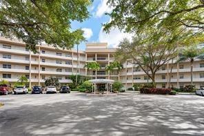 3800 Oaks Clubhouse Drive 110, Pompano Beach, Florida 33069, Stati Uniti
