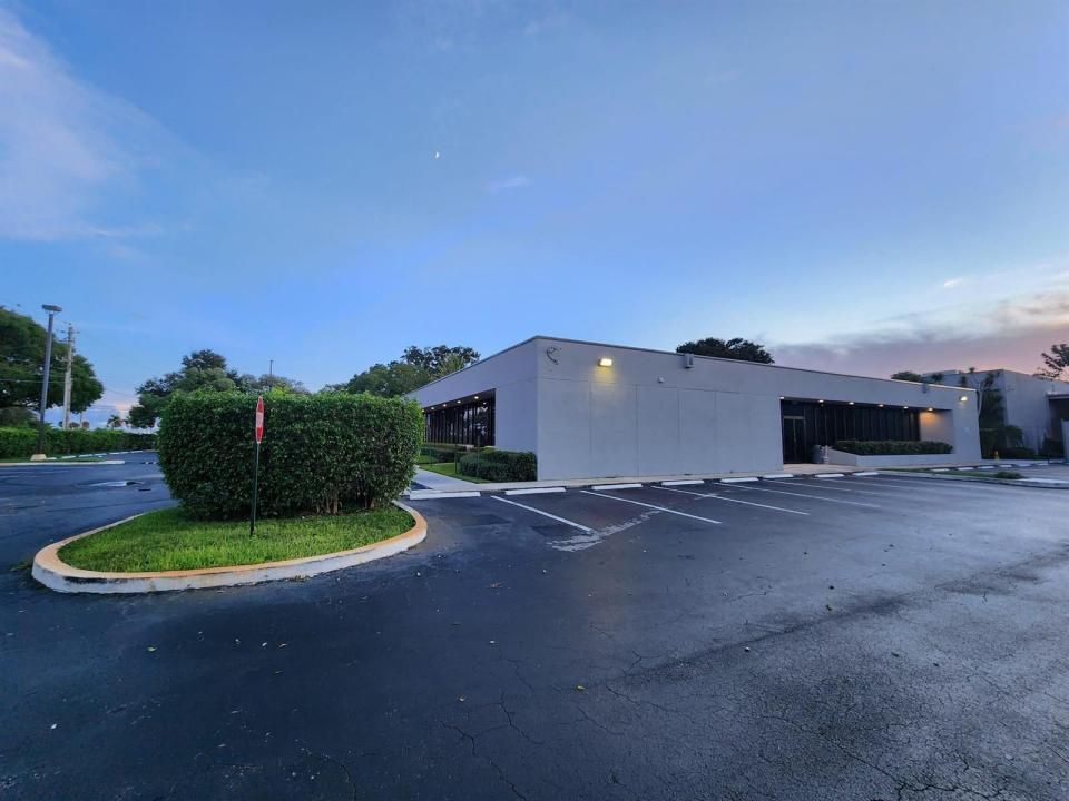 2841 NW 62nd Street, Fort Lauderdale, Florida 33309, USA