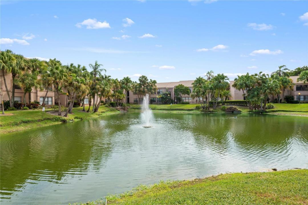 2906 S University Drive 10204, Davie, Floride 33328, États-Unis