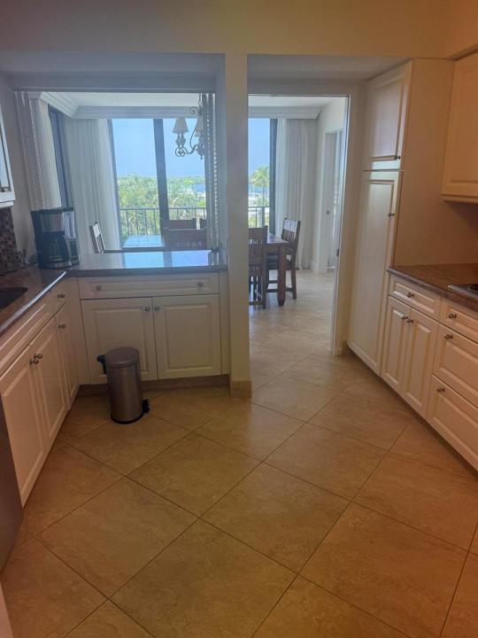 120 Lakeshore Drive 435, North Palm Beach, Flórida 33408, Estados Unidos