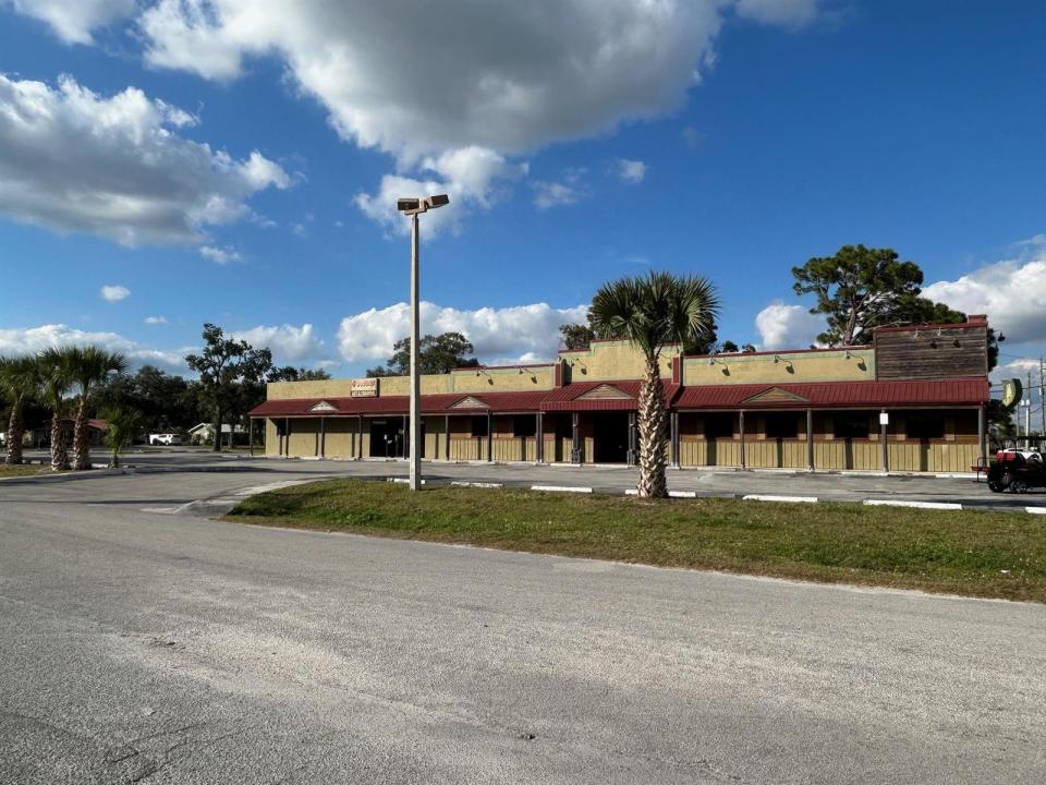 102 SW 14th Street, Okeechobee, Floride 34974, États-Unis