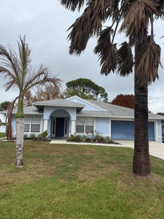249 NE Glentry Avenue, Port St. Lucie, Floride 34983, États-Unis