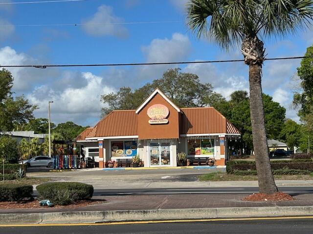 1100 S Parrott Avenue, Okeechobee, Florida 34974, USA