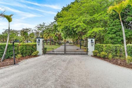2741 Buck Ridge Trail, Loxahatchee, Florida 33470, Stati Uniti