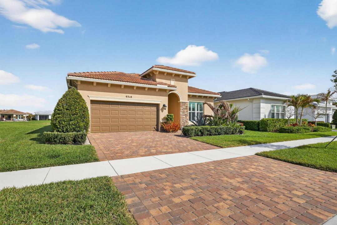 9318 SW MIRACOLI Way, Port St. Lucie, Floride 34987, États-Unis