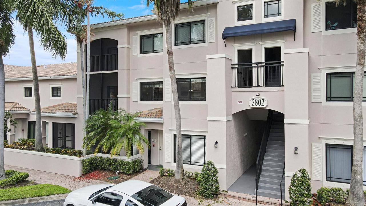 2802 Sarento Place 204, Palm Beach Gardens, Floride 33410, États-Unis