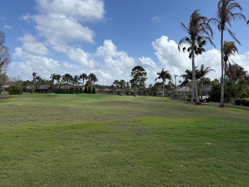 424 NW Chipshot Lane, Port St. Lucie, Florida 34986, USA