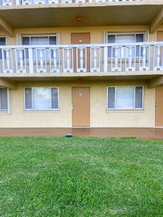 100 Village Green E Circle 112, Palm Springs, فلوريدا 33461, الولايات المتحدة