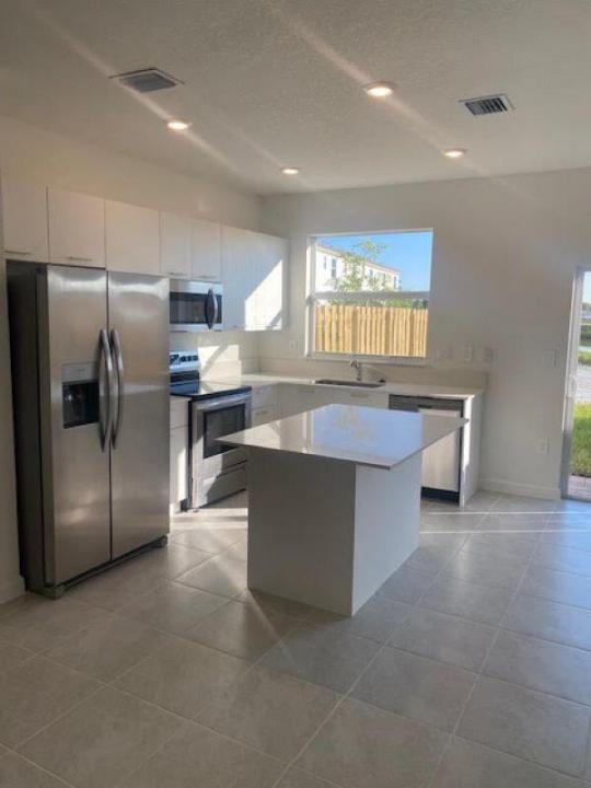 2354 NW 125th Street, Miami, Florida 33167, Stati Uniti