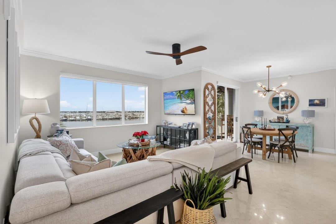 675 NW Flagler Avenue Unit 202, Stuart, Floride 34994, États-Unis