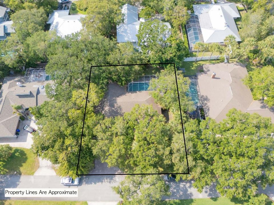 1027 Mangrove Lane, Vero Beach, Florida 32963, USA