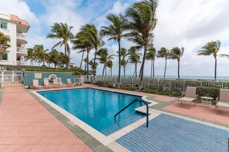 2051 SE 3rd Street 101, Deerfield Beach, 佛罗里达州 33441, 美国