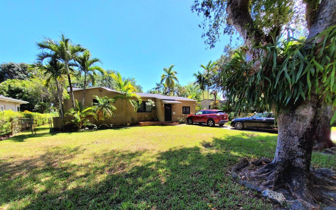 1060 NE 122nd Street, North Miami, Floride 33161, États-Unis