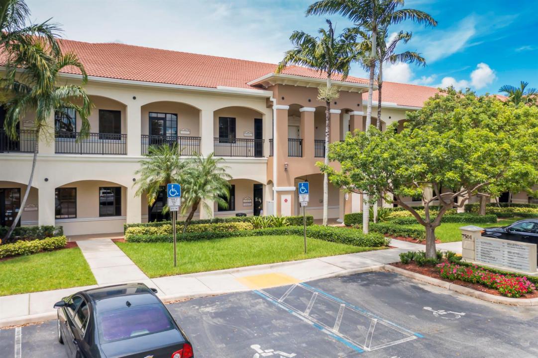 7501 Wiles Road 207, Coral Springs, Floride 33067, États-Unis