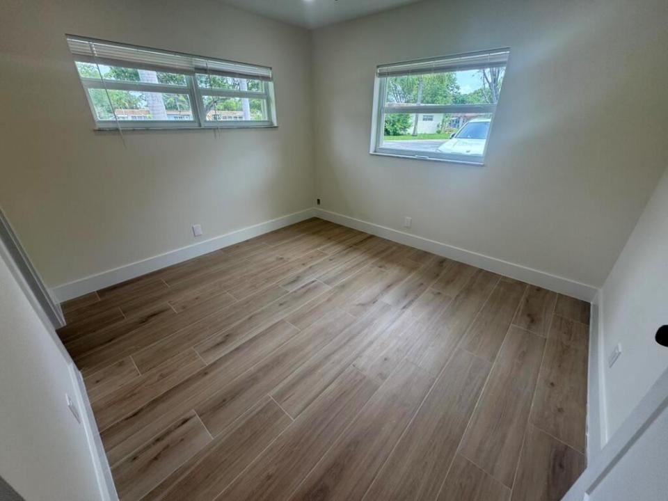 435 SW Natura Avenue A, Deerfield Beach, Flórida 33441, Estados Unidos