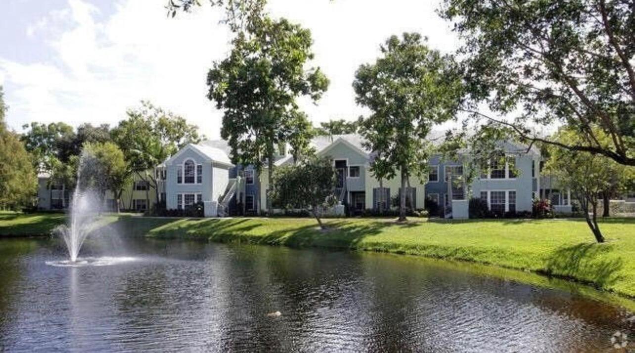 1000 Crystal Way L, Flórida 33444, Estados Unidos